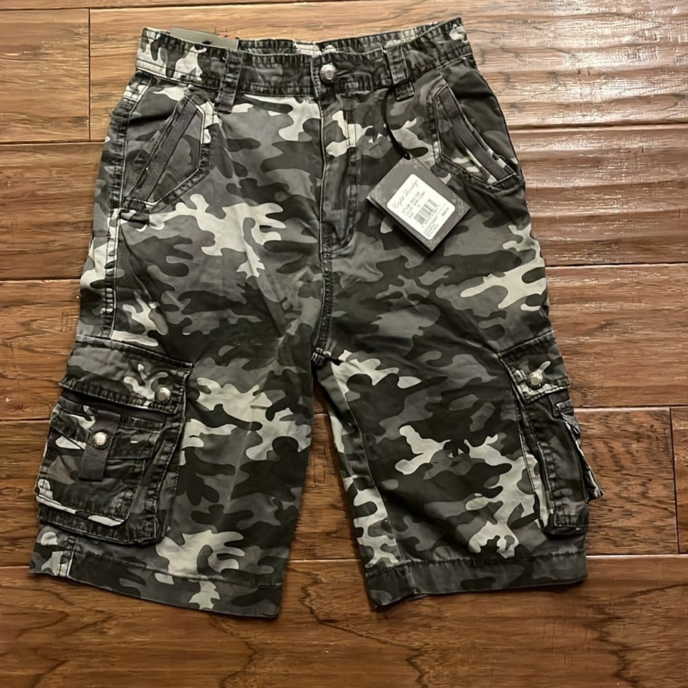 English Laundry Boys Grey Camo Cargo Shorts Size 10